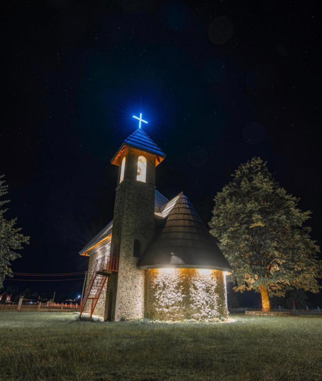 Bujtina Pllumi Theth Bed & Breakfast Bagian luar foto